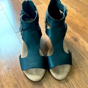 Black Women's Sandals